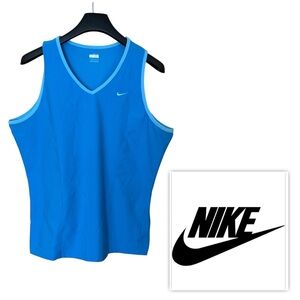 NWOT Nike Women XL FIT DRY Fitted Blue V-Neck Performance Tank Sleeveless Top